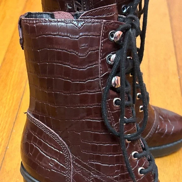 Steve Madden Winnie Harlow x Lisa Love Lug Booties Size 7 Women’s NWOT - Picture 4 of 10